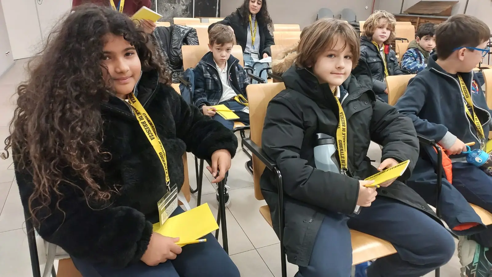 Piccoli ospiti in visita al Giornale di Brescia - © www.giornaledibrescia.it