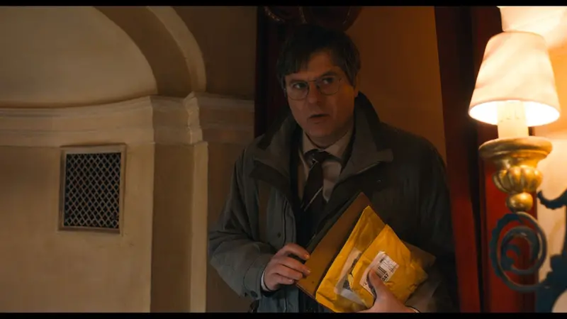 Edoardo Pesce in una scena de Il grande Giaffa