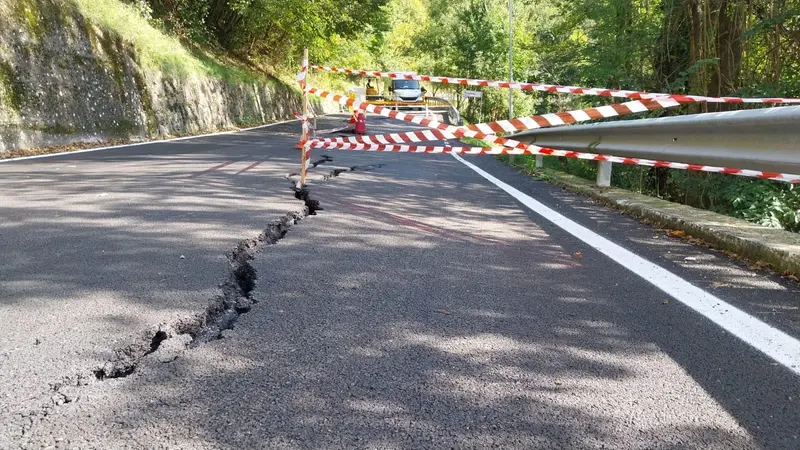 La strada a Provaglio Valsabbia dopo un evento estremo - © www.giornaledibrescia.it