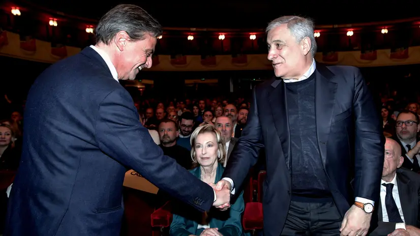 Carlo Calenda e Antonio Tajani - Foto Ansa © www.giornaledibrescia.it