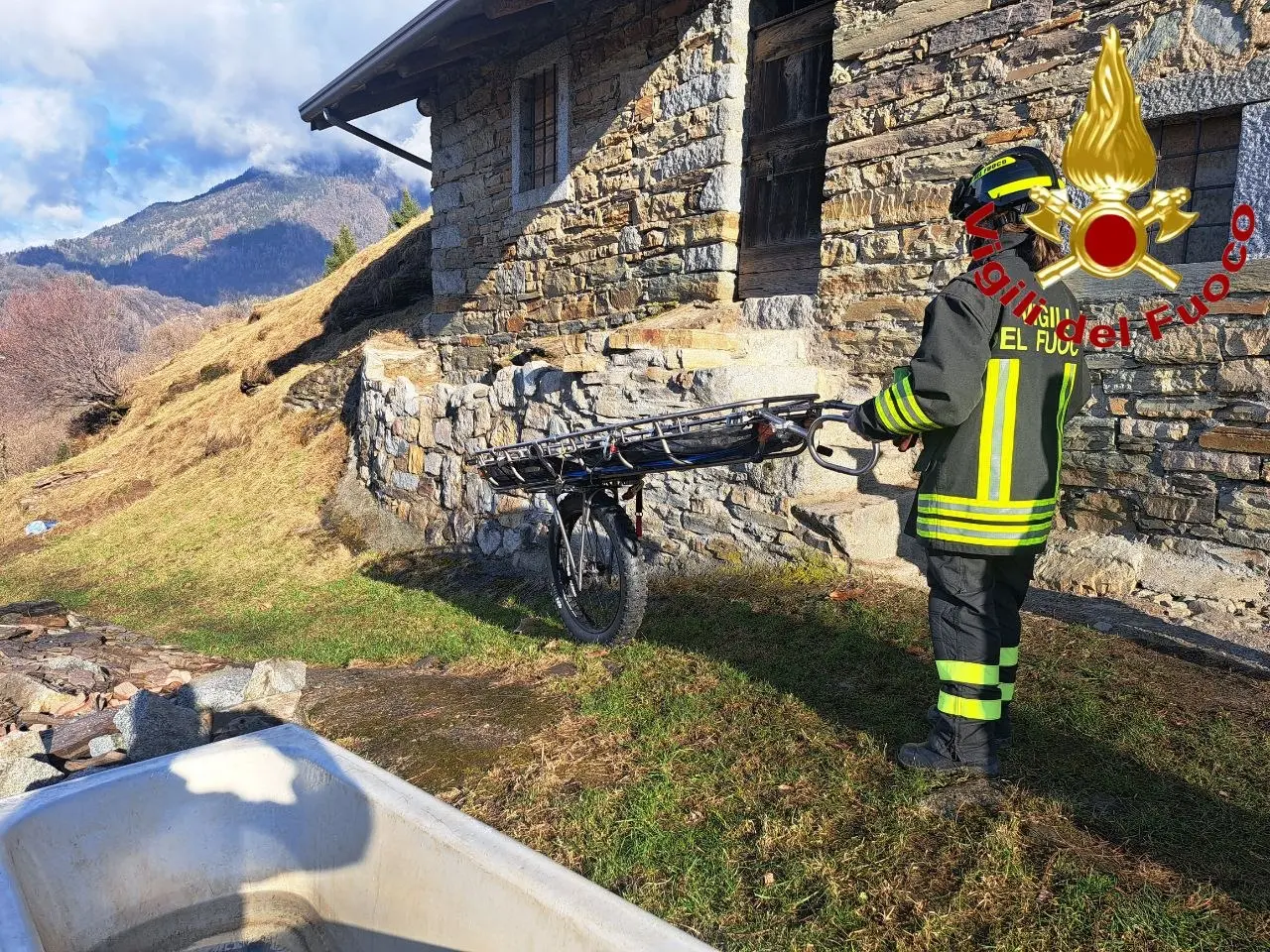 I vigili del fuoco sul luogo dell'incidente
