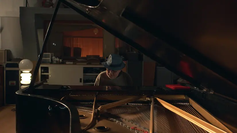 Il maestro Mauro Pagani al pianoforte