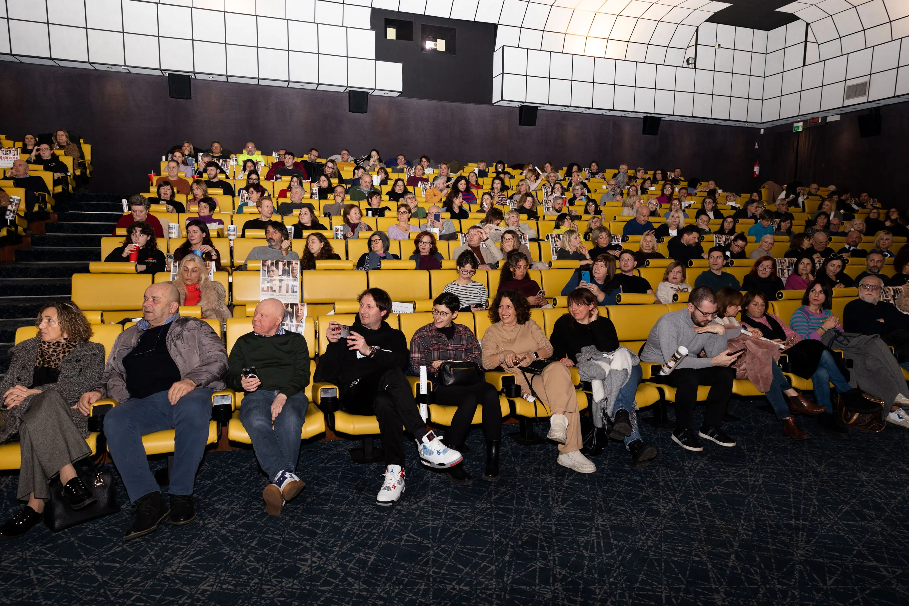 Mirian Leone e Claudio Santamaria alla Oz