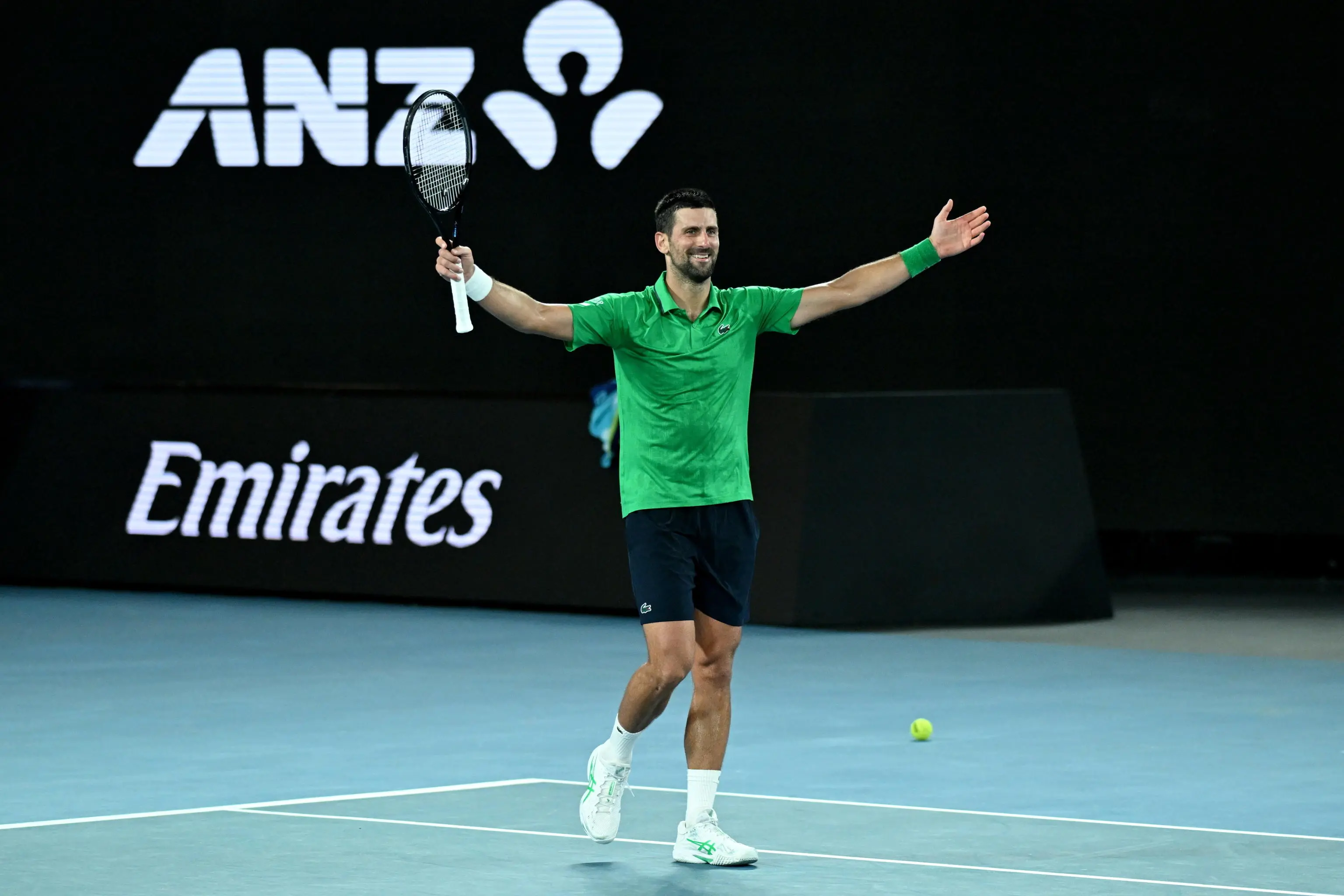 Australian Open , Djokovic batte Sinner in cinque set