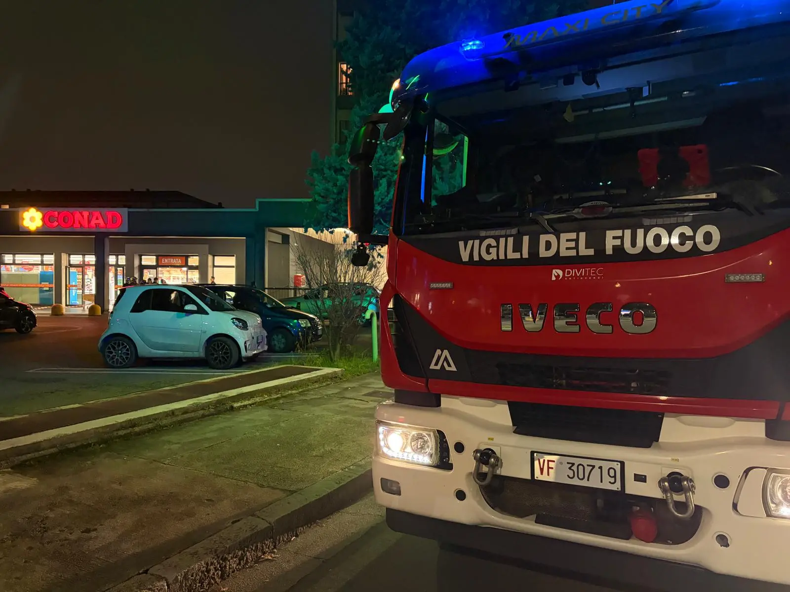 Spray al peperoncino al Conad