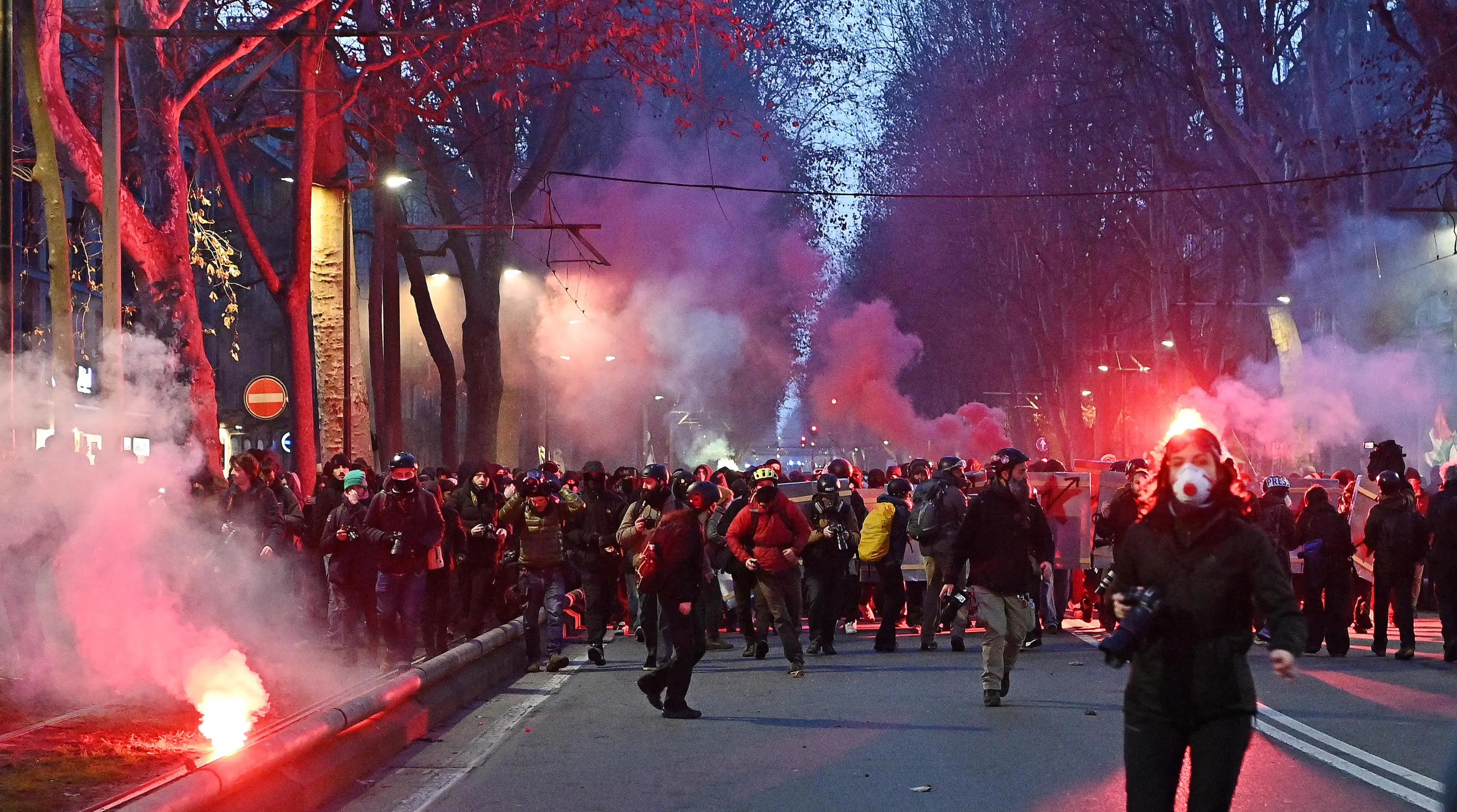 Il corteo e gli scontri a Torino