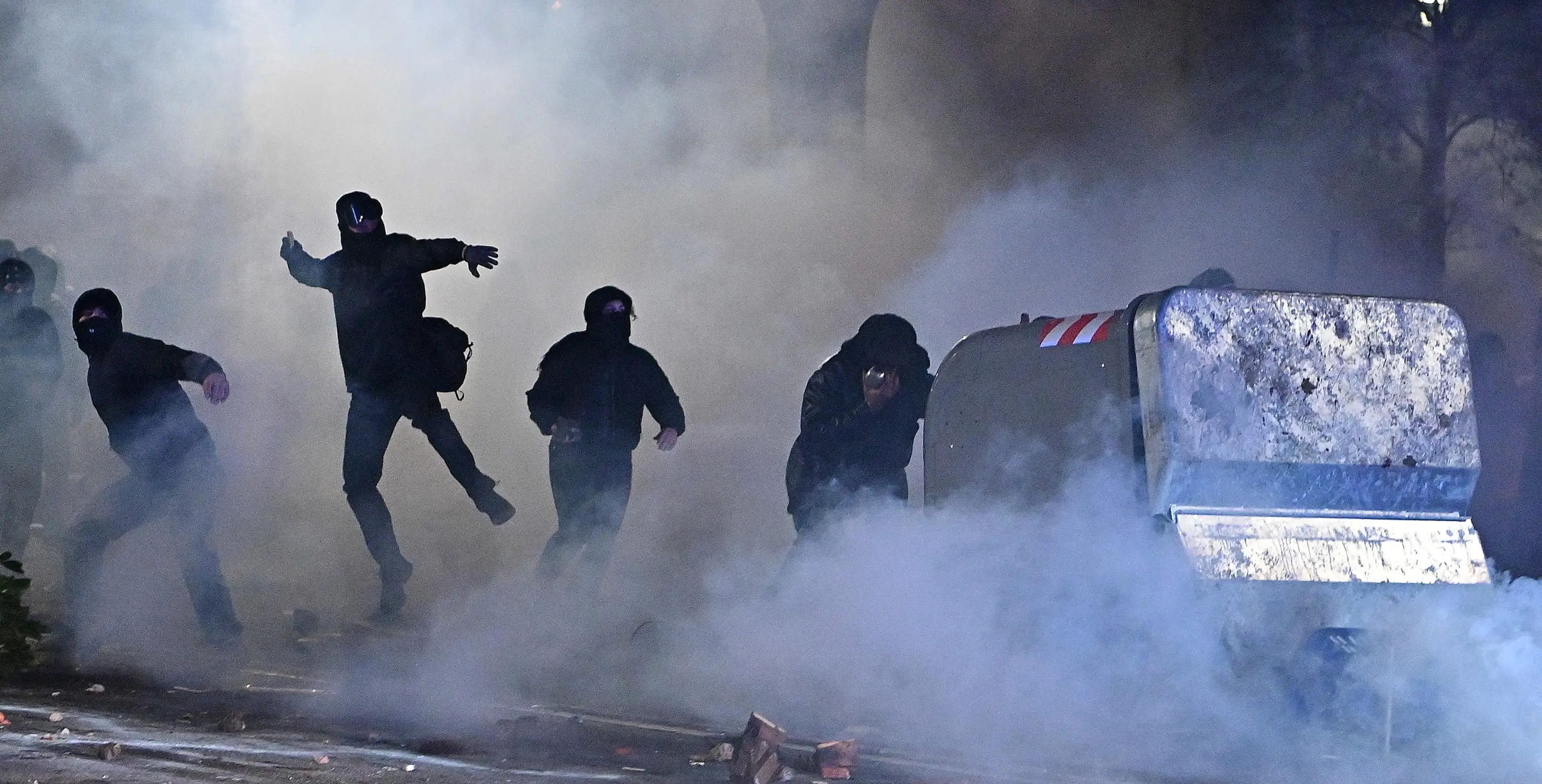 Il corteo e gli scontri a Torino