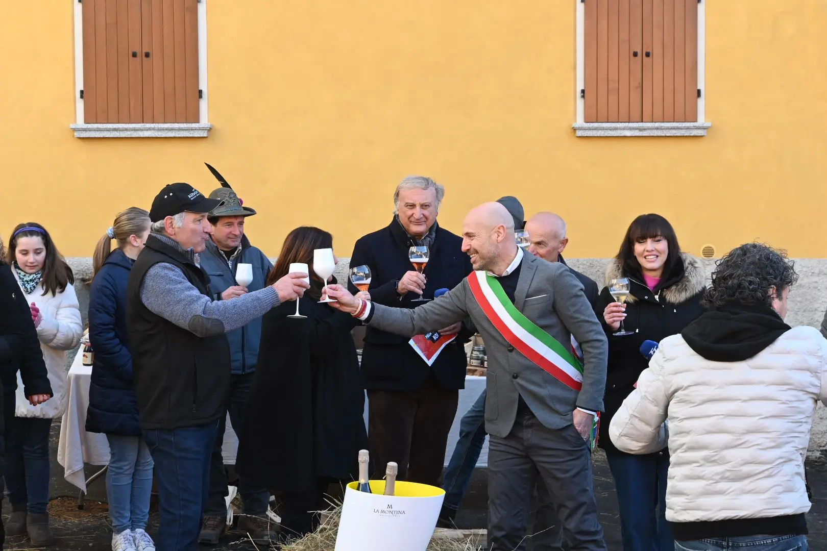 In Piazza con Noi alle Pertiche