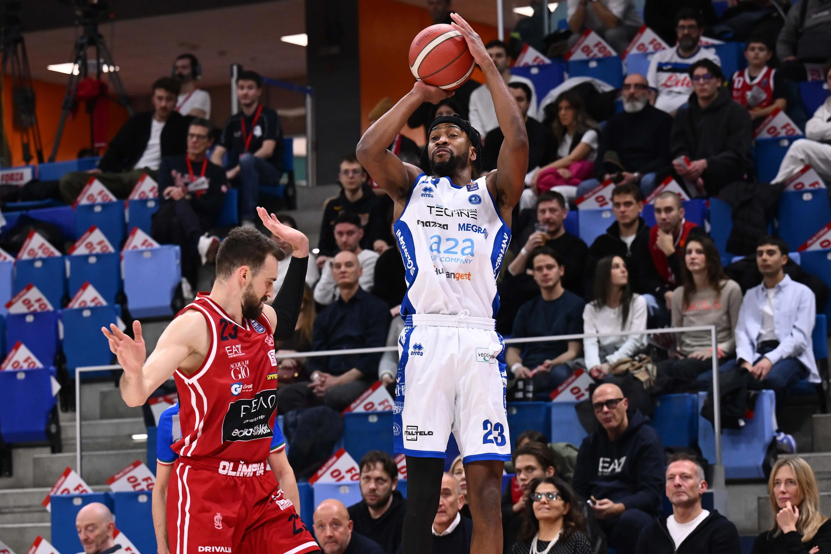 Basket, gli scatti di Olimpia Milano-Germani