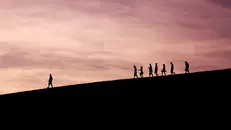 Non una persona al comando, ma un gruppo in movimento