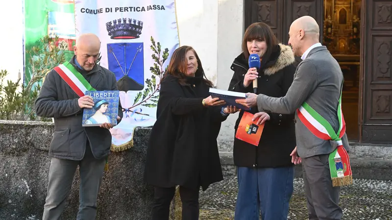 I sindaci Manuel Bacchetti e Giovanmaria Flocchini - Foto Gabriele Strada/Neg © www.giornaledibrescia.it