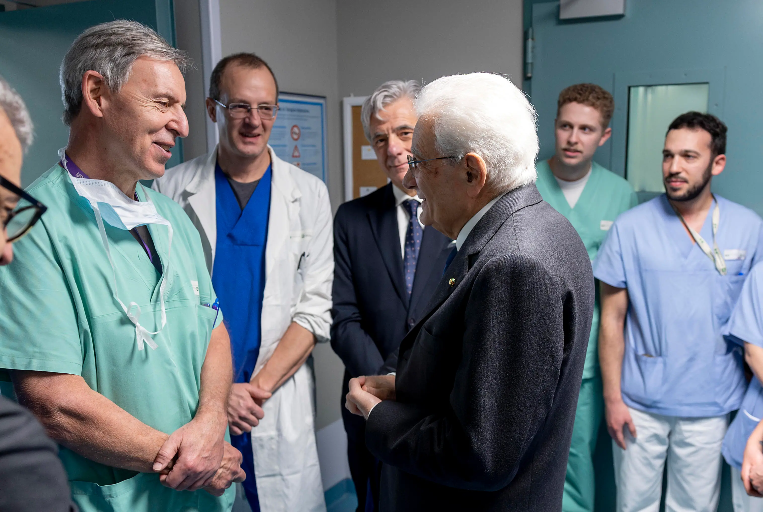 La visita di Sergio Mattarella al Niguarda di Milano