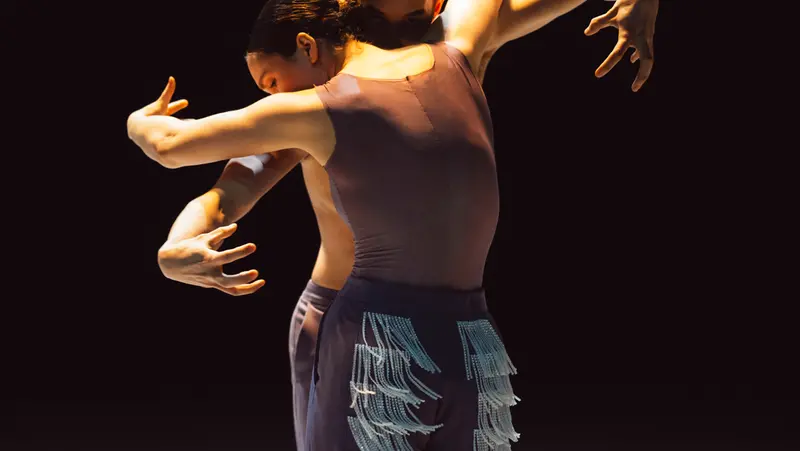 «Wir sagen uns Dunkles» di Marco Goecke - Foto © Rahi Rezvani