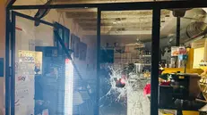 Tentato furto con spaccata in via Cavour a Brescia