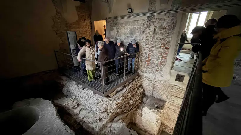 Le strutture del Teatro a palazzo Maggi - Foto Marco Ortogni/Neg © www.giornaledibrescia.it