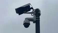 I nuovi lettori sopra le telecamere - Foto Gabriele Strada /Neg © www.giornaledibrescia.it