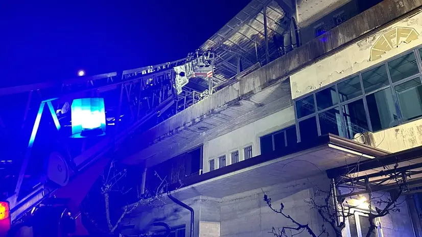 L'incendio all'Eurogalvano di Lodrino