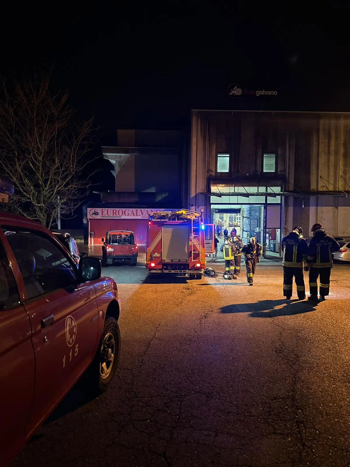 L'incendio all'Eurogalvano di Lodrino