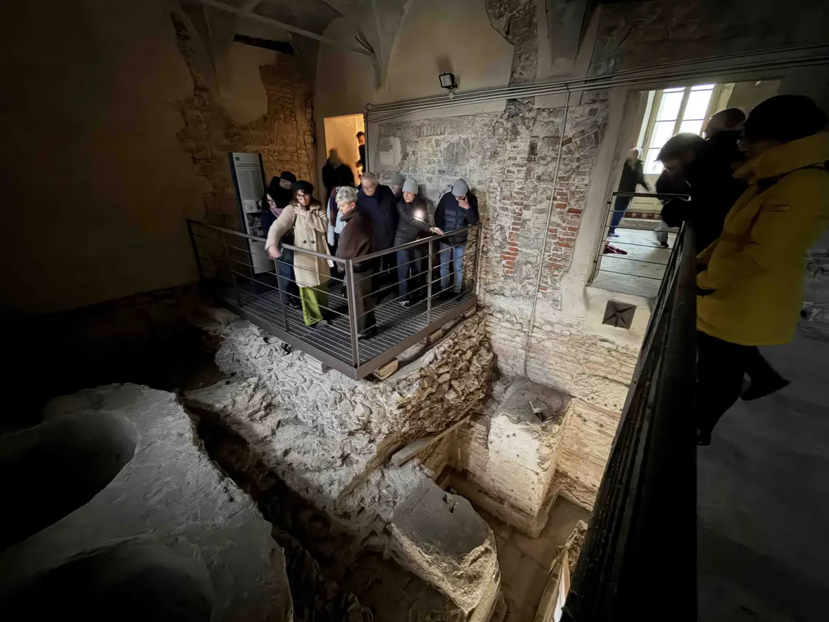 La Commissione in visita al Teatro romano