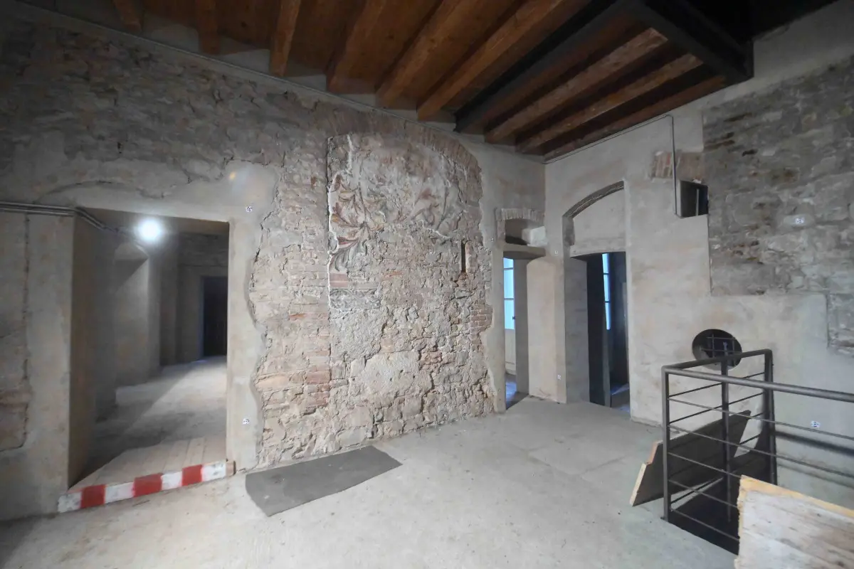 La Commissione in visita al Teatro romano