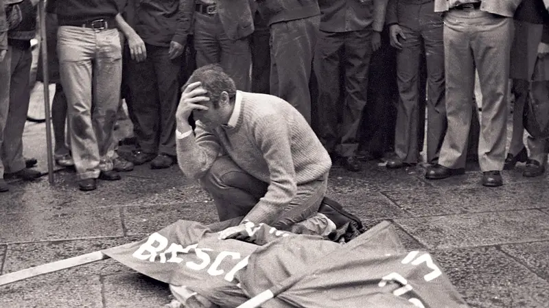 Una delle foto simbolo della Strage - Foto Ansa © www.giornaledibrescia.it