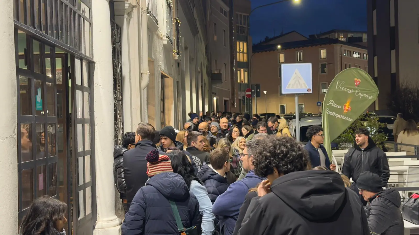 Vincenzo Capuano inaugura la sua pizzeria a Brescia