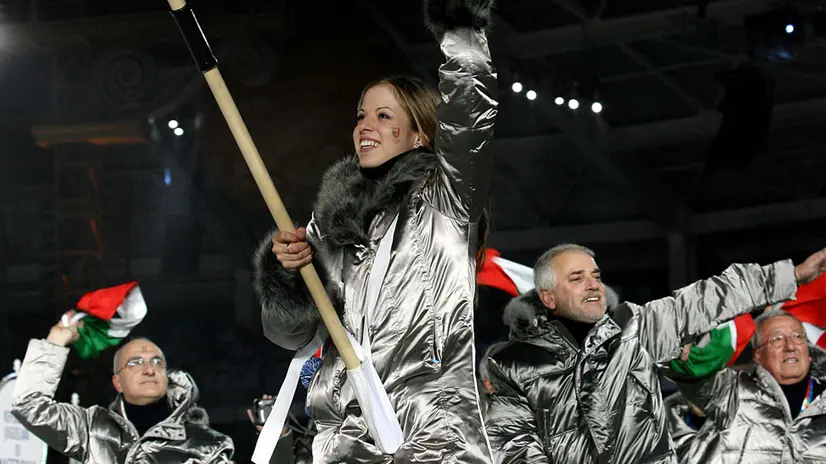 Torino 2006, Carolina Kostner alla cerimonia d'apertura delle Olimpiadi invernali - Foto Ansa © www.giornaledibrescia.it