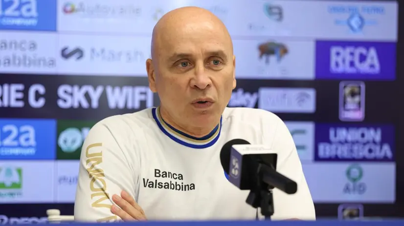 Eugenio Corini in conferenza stampa