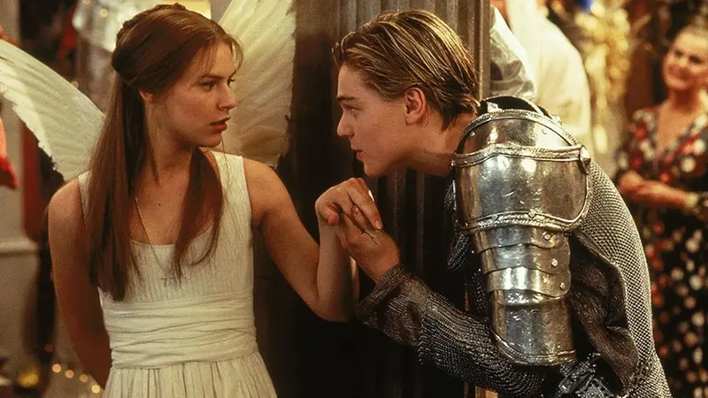 Una scena di Romeo + Juliet