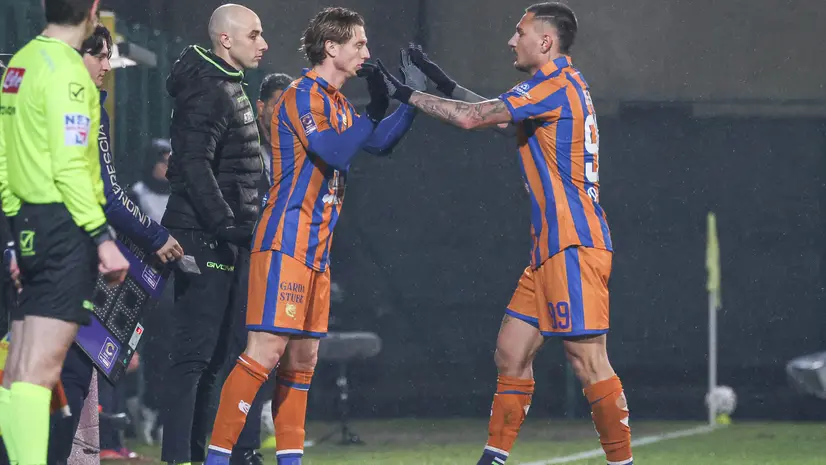 Crespi e Video durante la partita con la Giana Erminio - Foto New Reporter Nicoli © www.giornaledibrescia.it