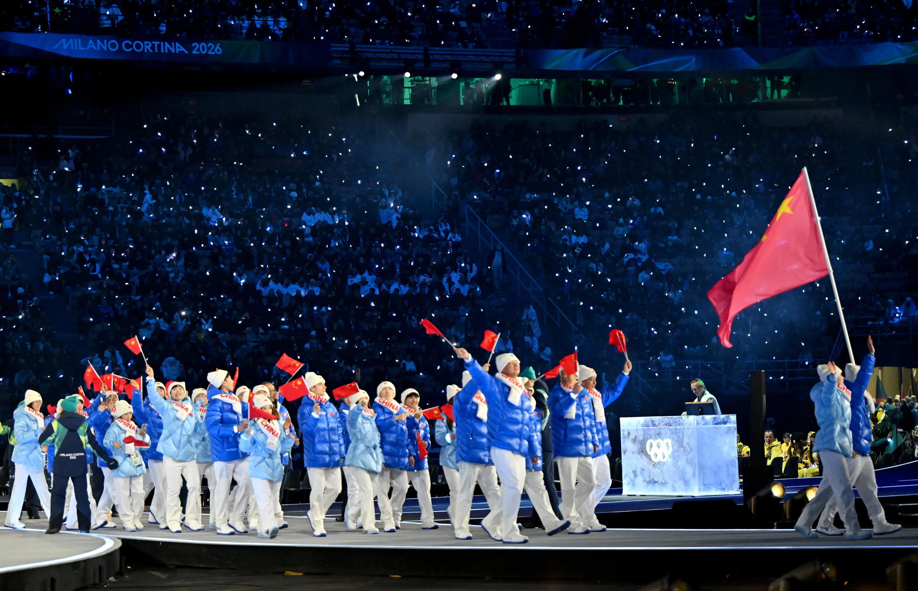 epa12710592 The delegation of China arrive to the Opening Ceremony at the Milano Cortina 2026 Winter Olympic Games at the San Siro Stadium, in Milan, Italy, 06 February 2026. EPA/PETER KNEFFEL / POOL