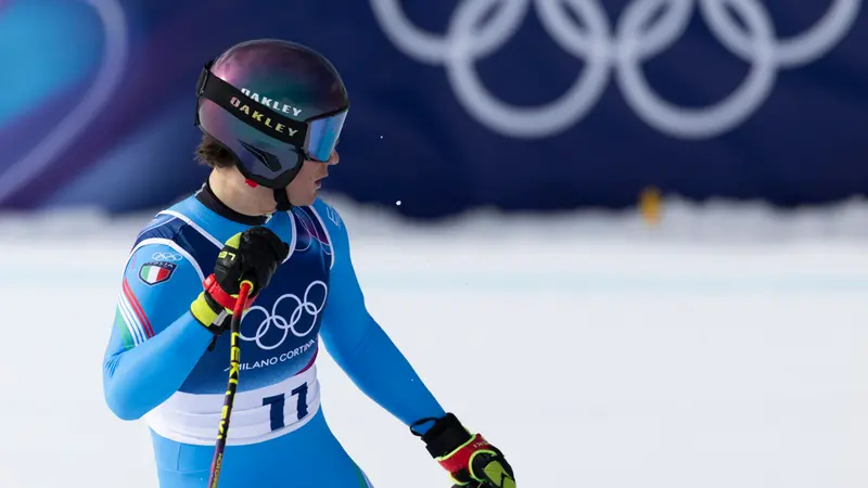 epa12712285 Italy's Giovanni Franzoni reacts in the finish area during the men's Alpine Skiing Downhill race at the 2026 Olympic Winter Games at the Stelvio Ski Center in Bormio, Italy, 07 February 2026. EPA/MICHAEL BUHOLZER