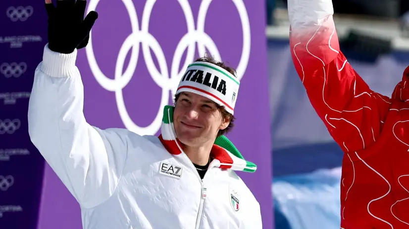 Giovanni Franzoni sul podio - Foto Epa/Anna Szilagyi © www.giornaledibrescia.it