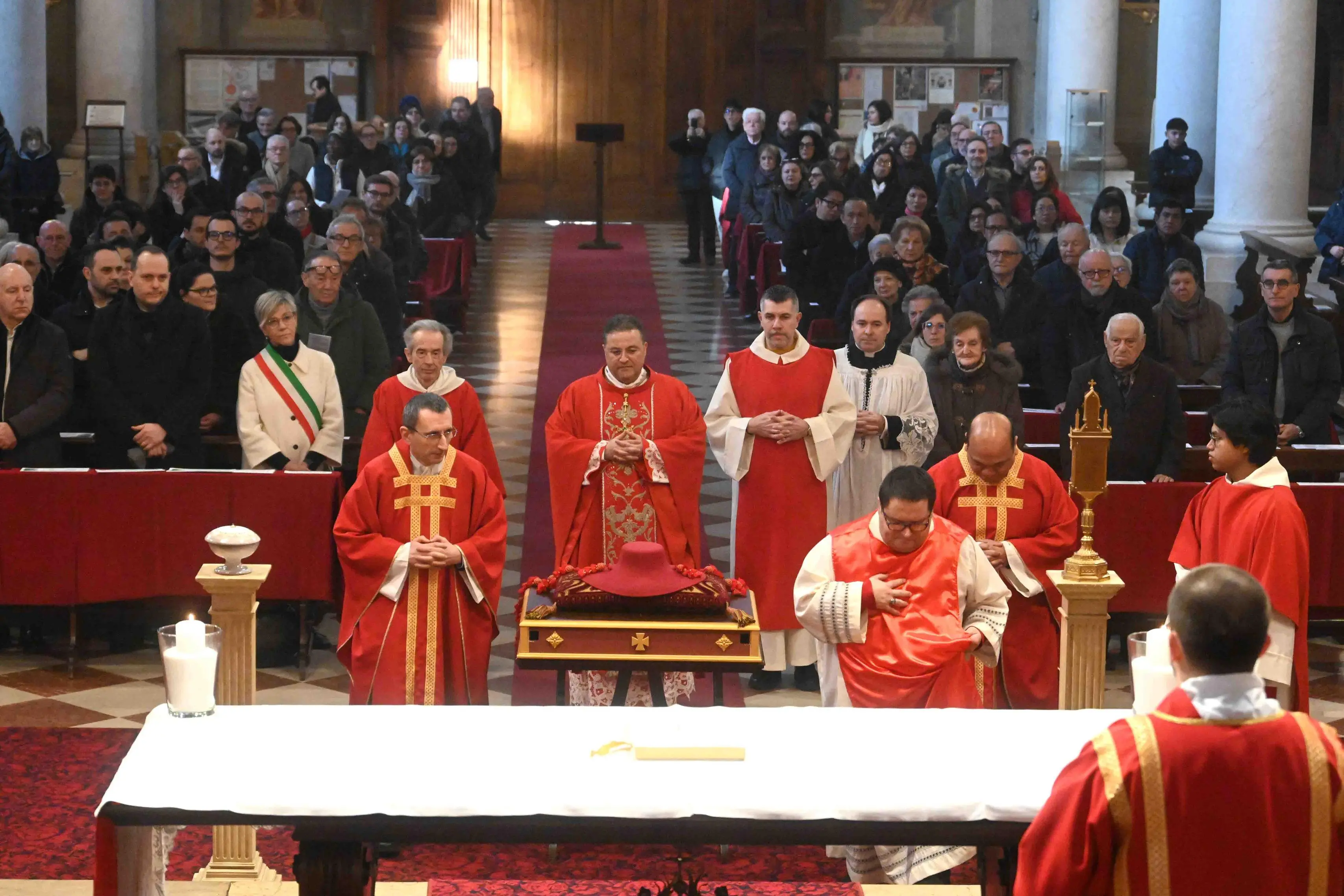 San Faustino, la cerimonia del Capèl