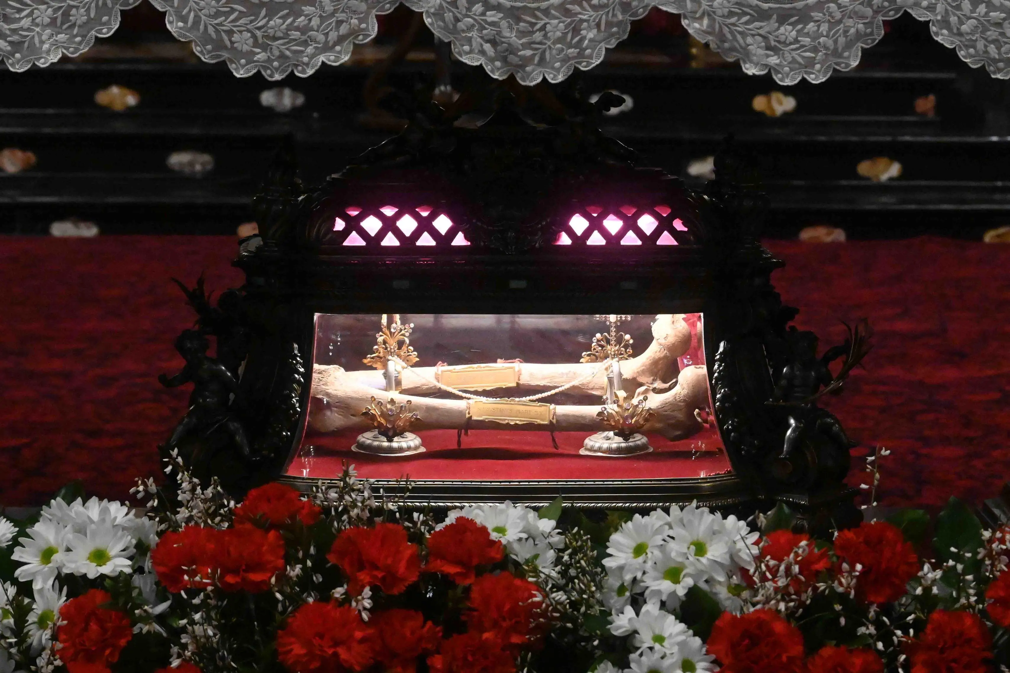 San Faustino, la cerimonia del Capèl