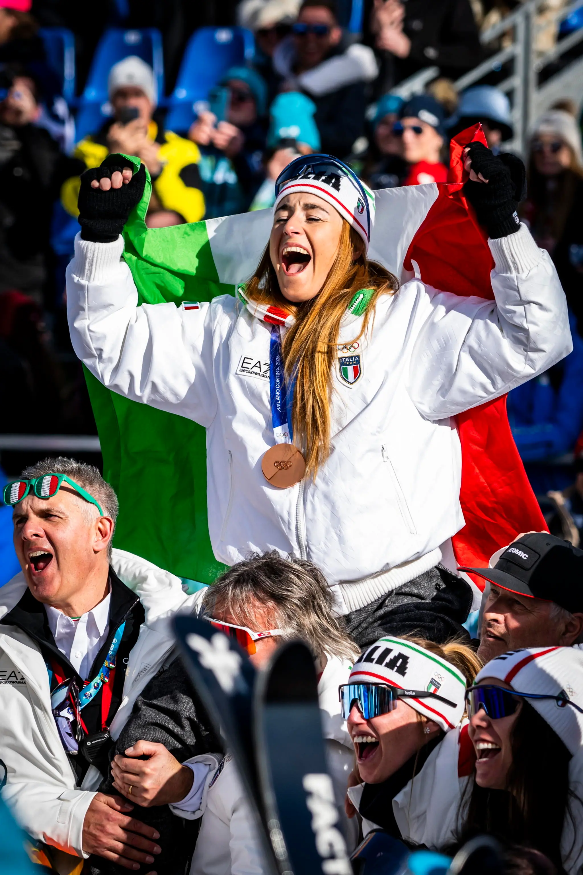 Milano-Cortina, la gioia di Sofia Goggia per la medaglia di bronzo