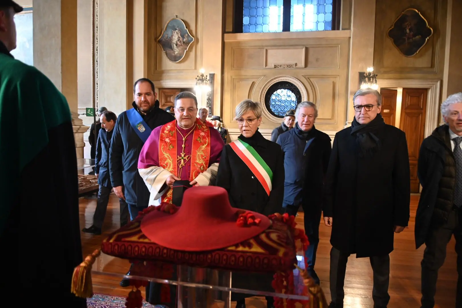 In Loggia la cerimonia della consegna del Capèl
