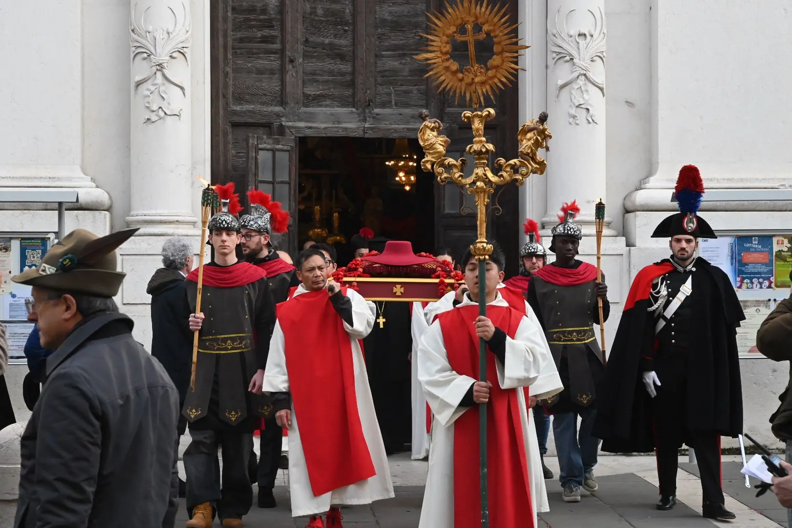 In Loggia la cerimonia della consegna del Capèl