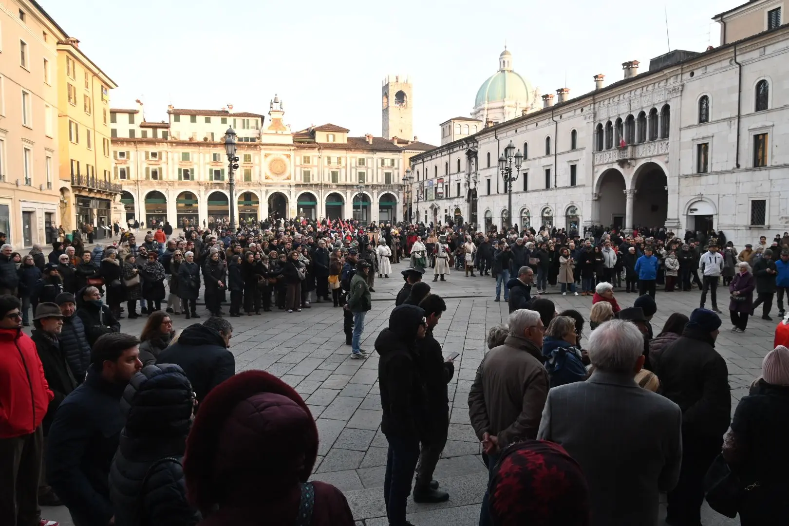 In Loggia la cerimonia della consegna del Capèl