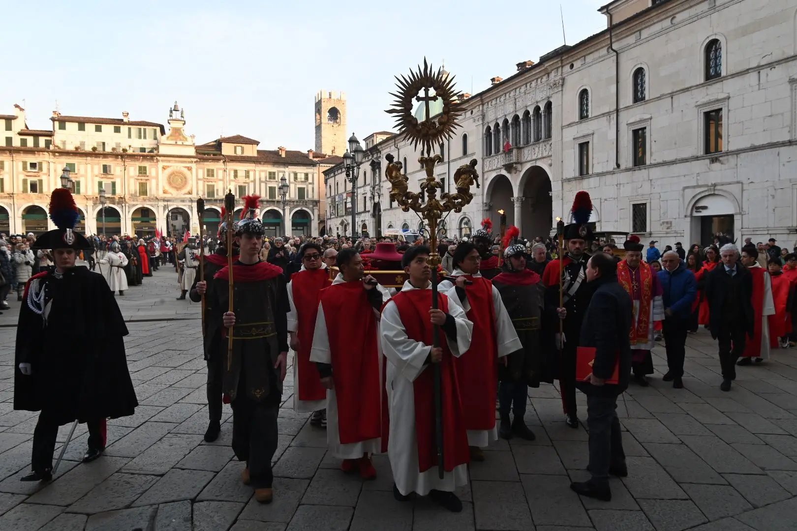 In Loggia la cerimonia della consegna del Capèl