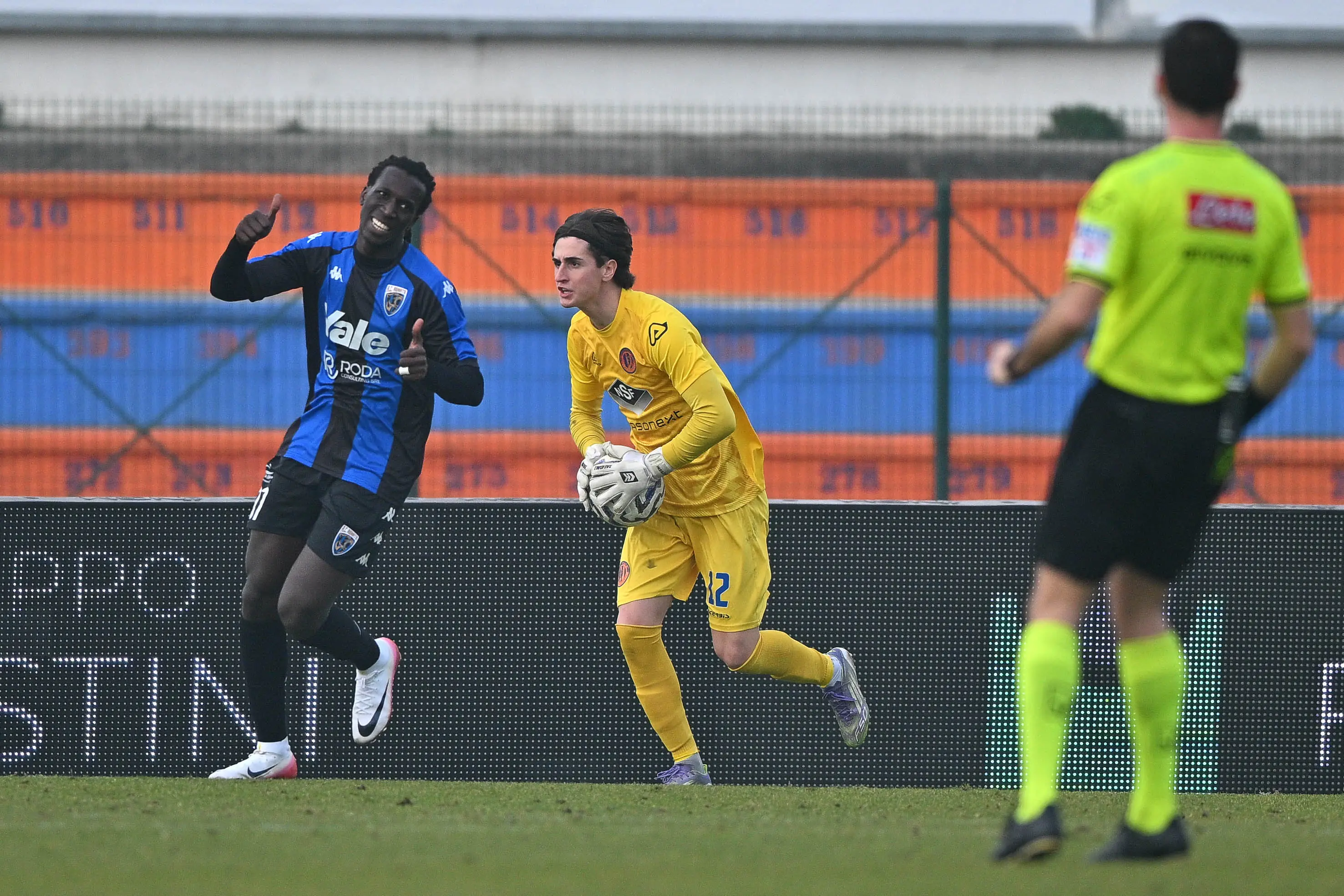 Sport Calcio Serie C Campionato stadio Gino Corioni AC Ospitaletto - Renate nella foto parata sicura Luca Sonzogni (Ospitaletto Franciacorta) 08/02/2026 Biasi@newreporter