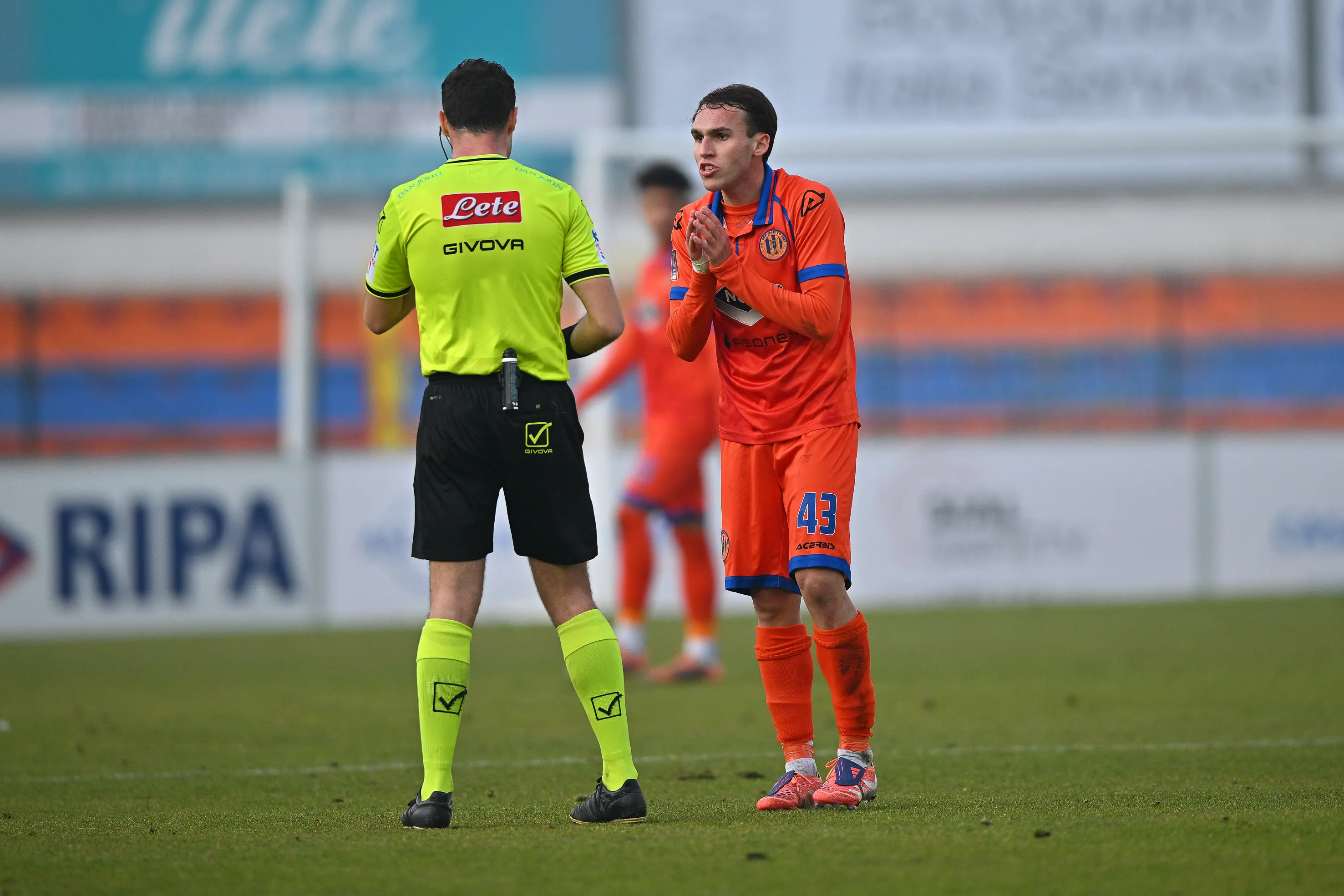 Sport Calcio Serie C Campionato stadio Gino Corioni AC Ospitaletto - Renate nella foto giallo Mattia Guarneri (Ospitaletto Franciacorta) 08/02/2026 Biasi@newreporter