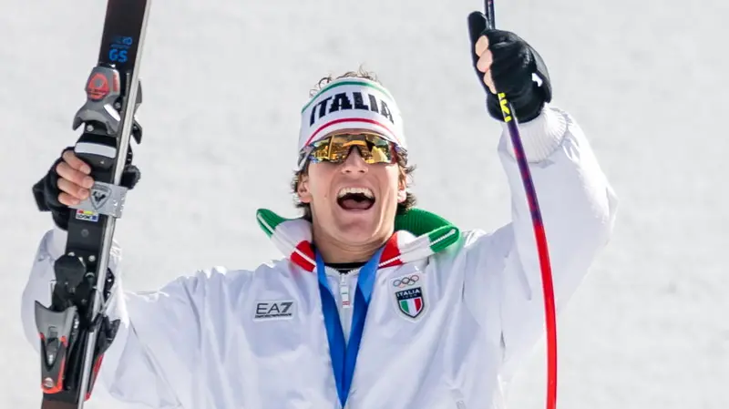 Giovanni Franzoni dopo l'argento - Foto Ansa © www.giornaledibrescia.it