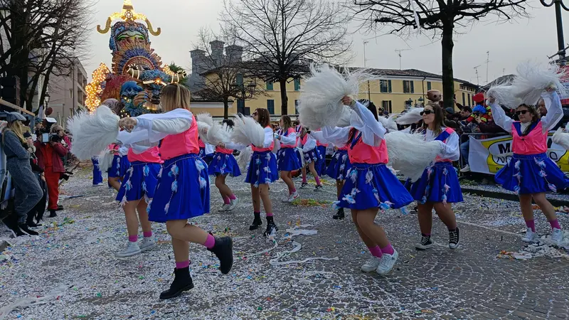 Un momento della sfilata - © www.giornaledibrescia.it