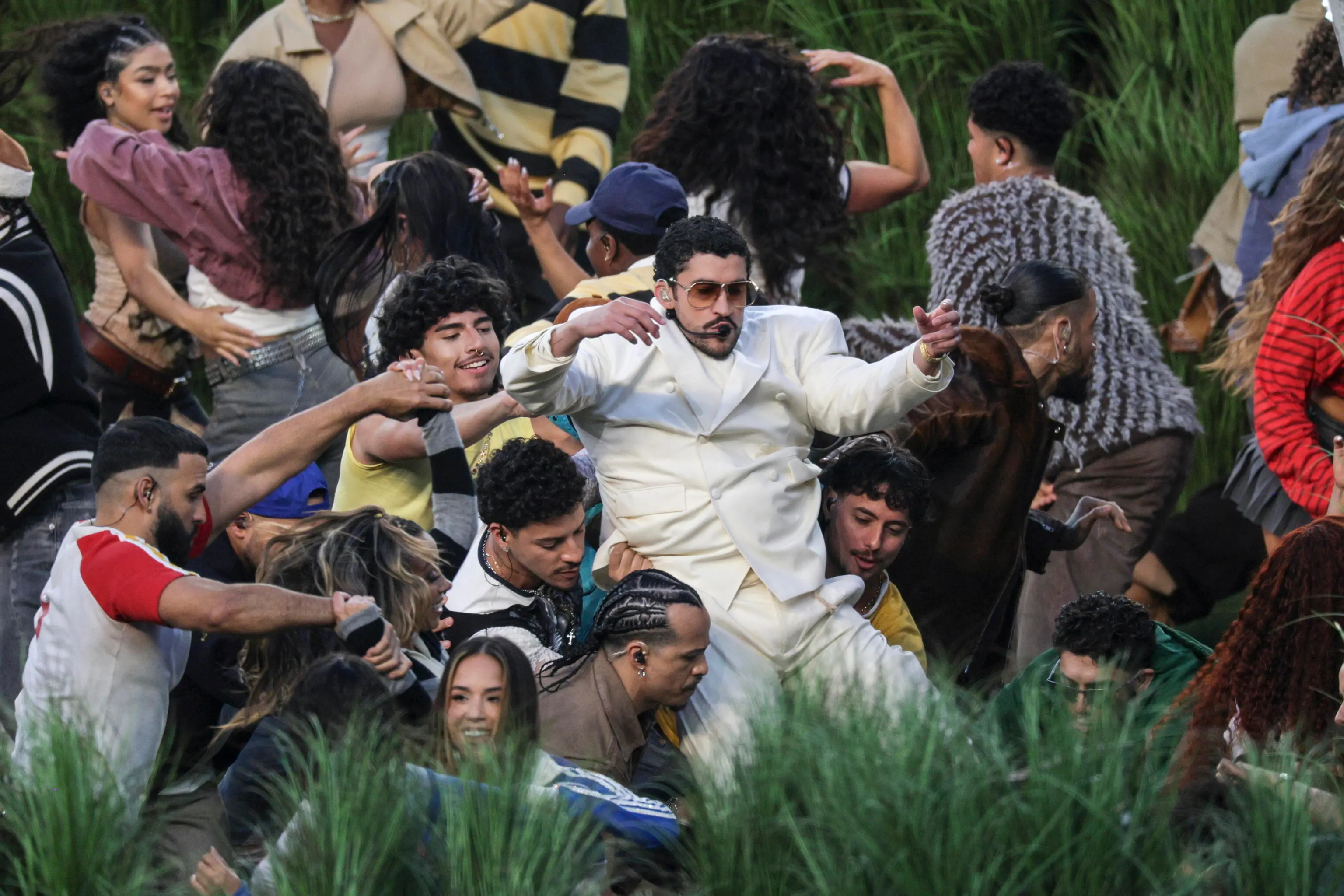 Super Bowl: lo spettacolo di Bad Bunny