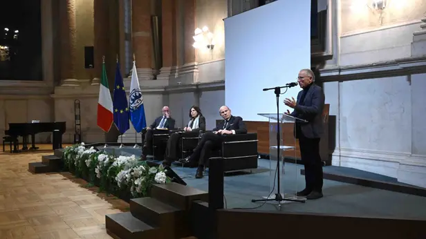Il convegno sull'intelligenza artificiale in Loggia