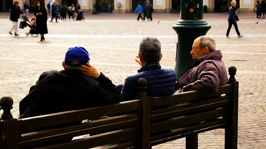 Il dialetto è parlato soprattutto dagli anziani - © www.giornaledibrescia.it
