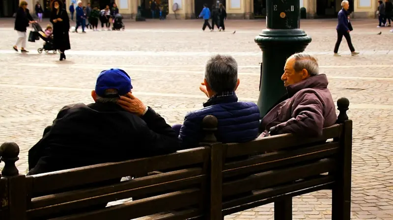 Il dialetto è parlato soprattutto dagli anziani - © www.giornaledibrescia.it