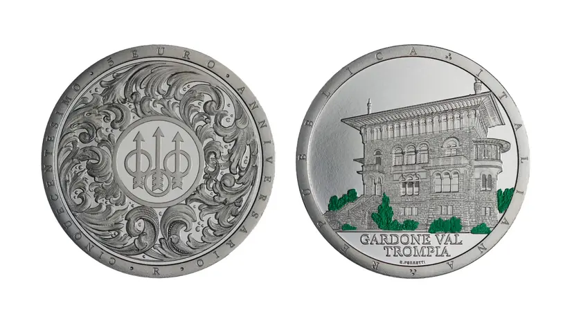 La moneta in argento che celebra i 500 anni della Beretta