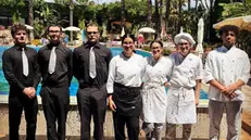 Gli studenti dell'istituto alberghiero Perlasca durante uno stage in Sicilia